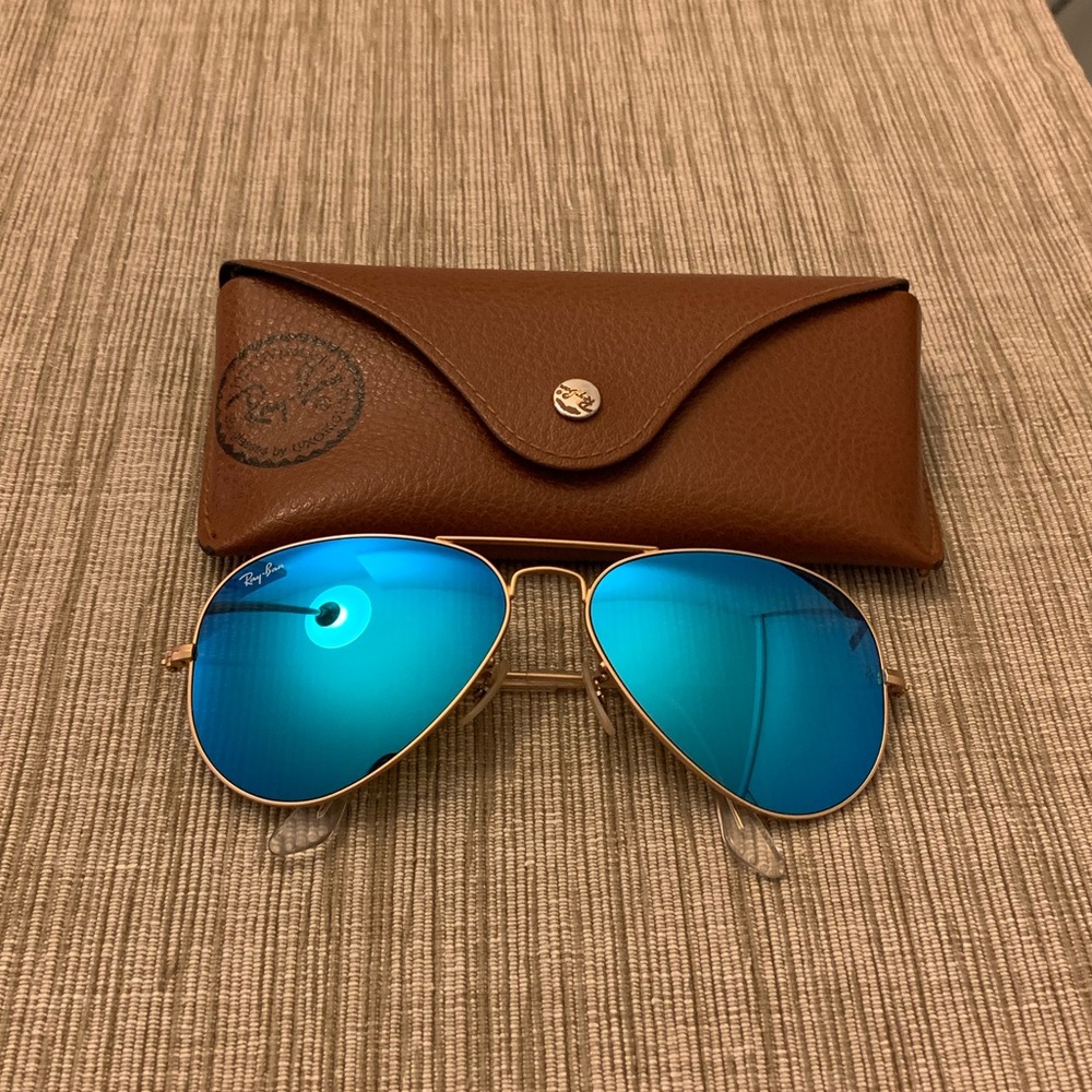 Rayban blue mirrored aviators